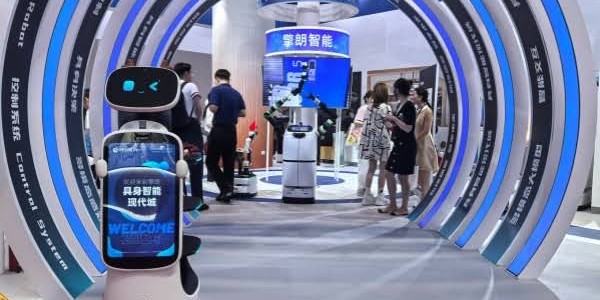 Servis Robotlarıyla Müşteri Deneyimini Nasıl Zirveye Taşırsınız?